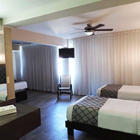 Hotel Senorial Platino Леон Екстер'єр фото