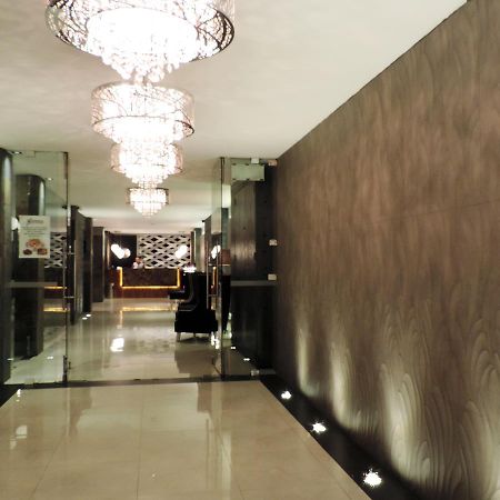 Hotel Senorial Platino Леон Екстер'єр фото