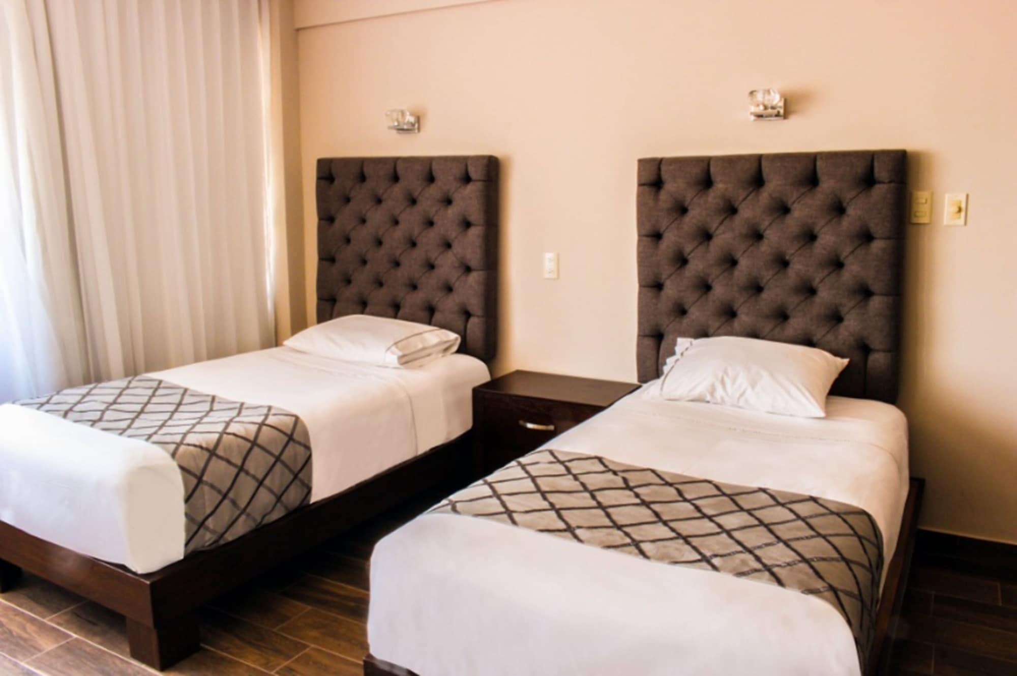 Hotel Senorial Platino Леон Екстер'єр фото