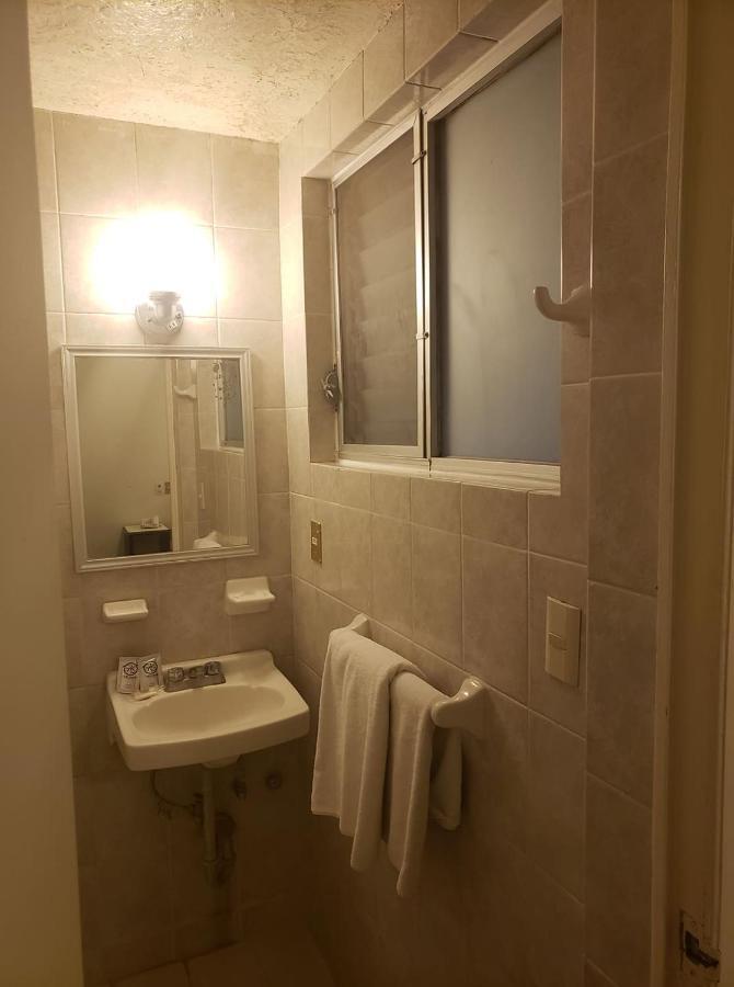 Hotel Senorial Platino Леон Екстер'єр фото